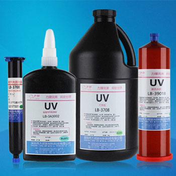 在粘接物品時(shí)，uv粘接膠的優(yōu)勢